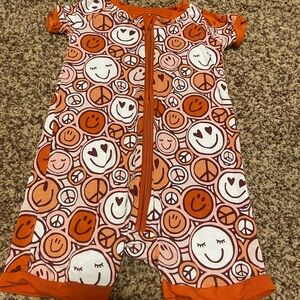 little sleepies groovy baby shorty